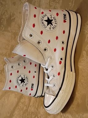 Converse  White High-Top  Red Lip Print Crafted With Love Women's 8.0 Men's 6.0